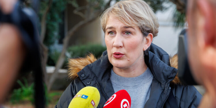 SDP-ovka podijelila poruku iz inboxa: ‘Komunjaro, nije ti mjesto u Hrvatskoj’