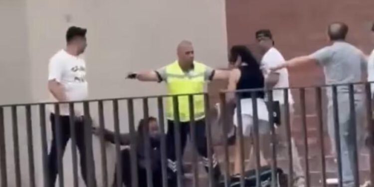 udarci ispred trgovačkog centra