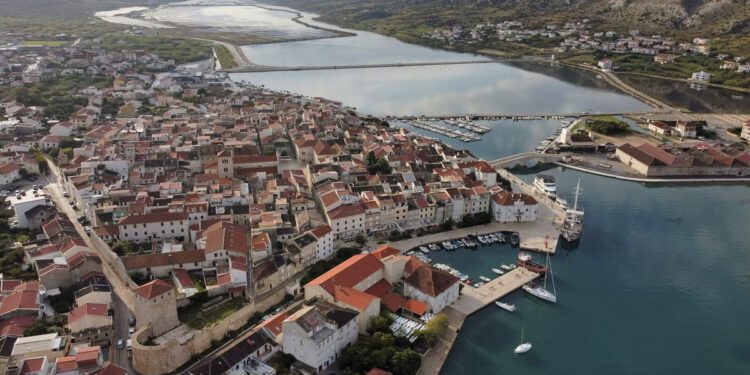 „Pag u zagrljaju prirode – Vikend bioraznolikosti & Natura 2000 doživljaj“