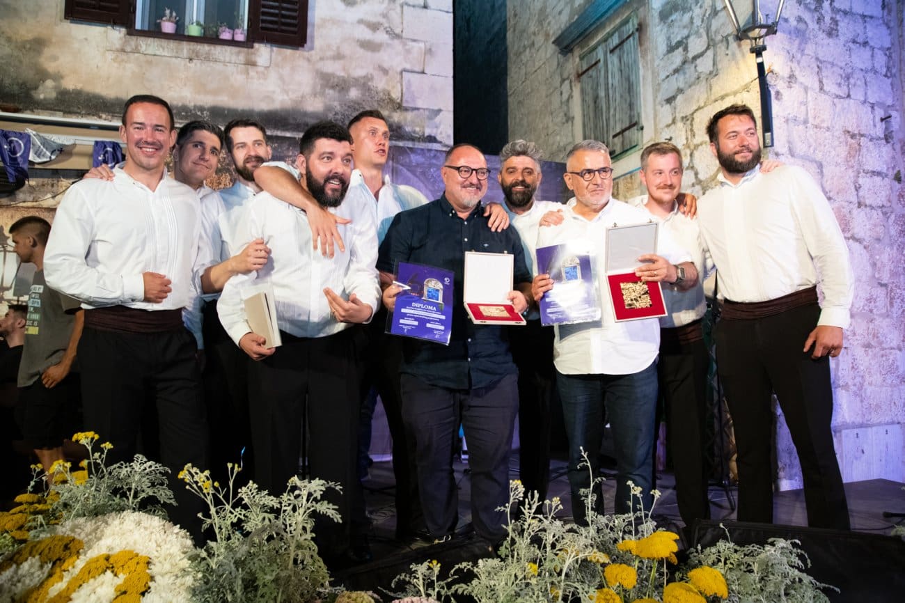 1 Blaženko Juračić  Miro Radalj i klapa Bošket