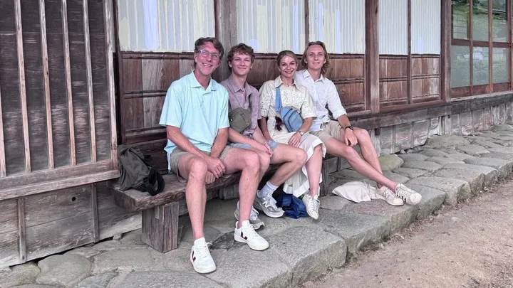 Obitelj Higginbotham angažirala je privatni japanski tim za potragu i spašavanje i rekli su da neće napustiti zemlju dok on ne bude pronađen