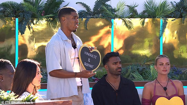 Montel se proslavio u britanskoj verziji dating showa Love Island