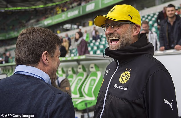 Carragher je spomenuo kako je bivši trener Liverpoola Jurgen Klopp morao dokazati da se može snaći u europskom nogometu kada je otišao iz Mainza u Borussiju Dortmund u svojoj rodnoj Njemačkoj