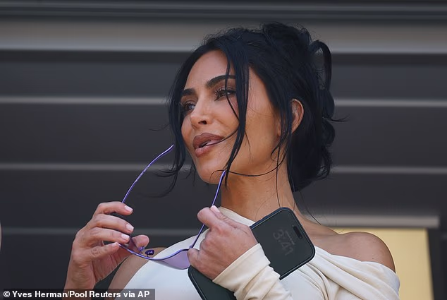 U središtu pozornosti bila je Kim Kardashian koja je iskazivala podršku Lewisu Hamiltonu
