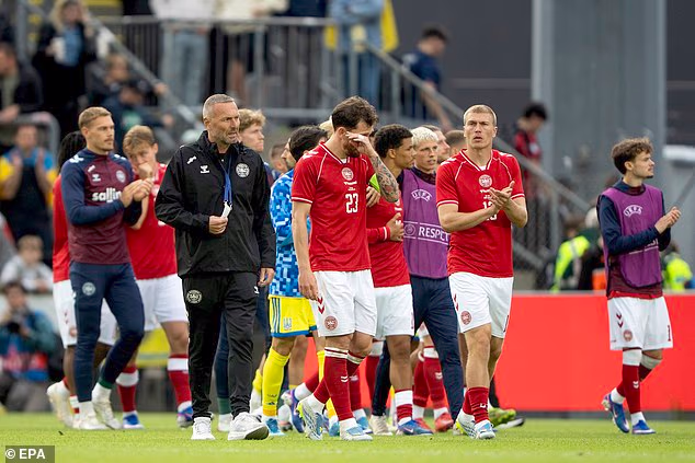 Nekoliko Eriksenovih suigrača iz reprezentacije Danske briznulo je u plač nakon potresnog incidenta