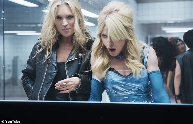 U zvjezdanom videu također se pojavljuje i supermodel Kate Moss