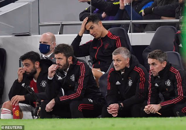McKenna je prethodno radio u trenerskom stožeru Manchester Uniteda prije nego što je preuzeo Ipswich