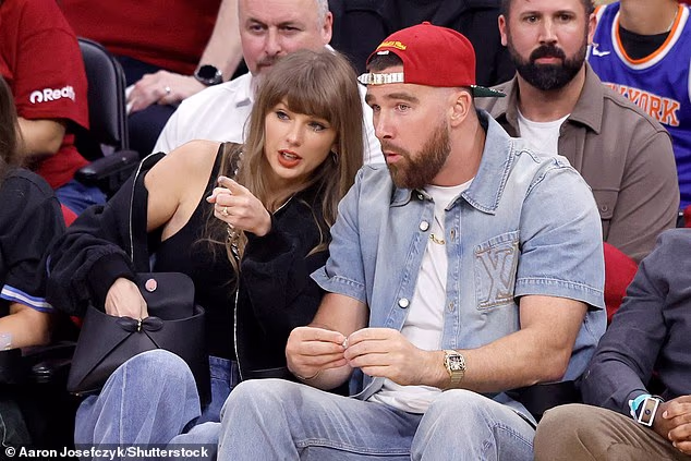 Taylor Swift je u međuvremenu gledala kako su Knicksi pobijedili Cleveland Cavalierse u zadnjem kolu