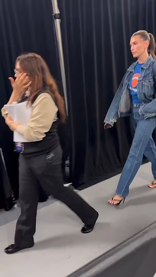 Hailey Bieber također je obukla Knicks opremu kada je stigla u MSG bez supruga Justina