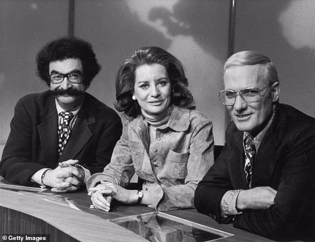 Slavno je radio s Barbarom Walters i Frankom McGeejem; slikano 1973