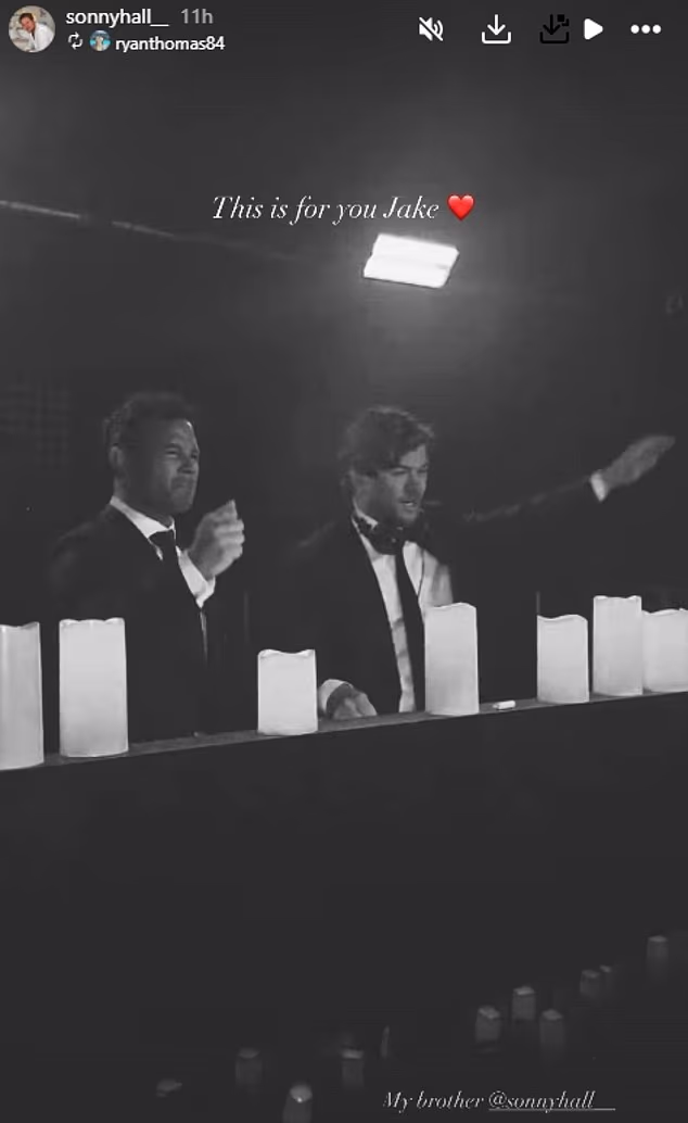 Ryan je objavio trenutak na svom Instagram Storyju i napisao: 'Ovo je za tebe Jake'