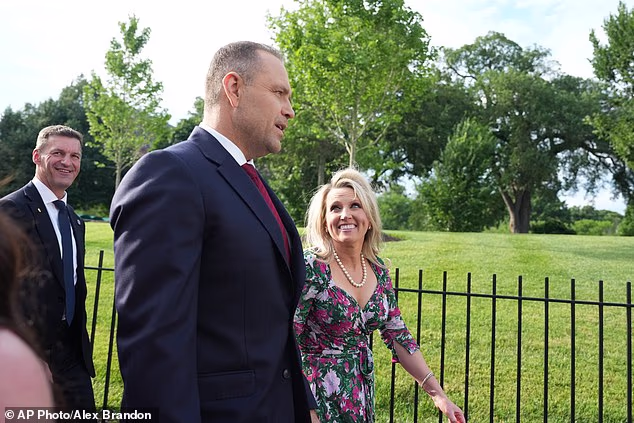 Poljski predsjednik Karol Nawrocki stigao u Bijelu kuću uoči UFC Freedom 250