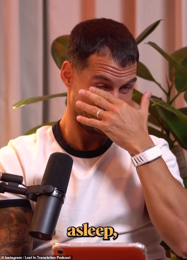 Boreći se sa suzama, Gorka je rekla Gemmi: 'To nije pošteno, trebala si to učiniti na kraju, a ne sada!' jer mu je partner zaželio sretan Dan očeva