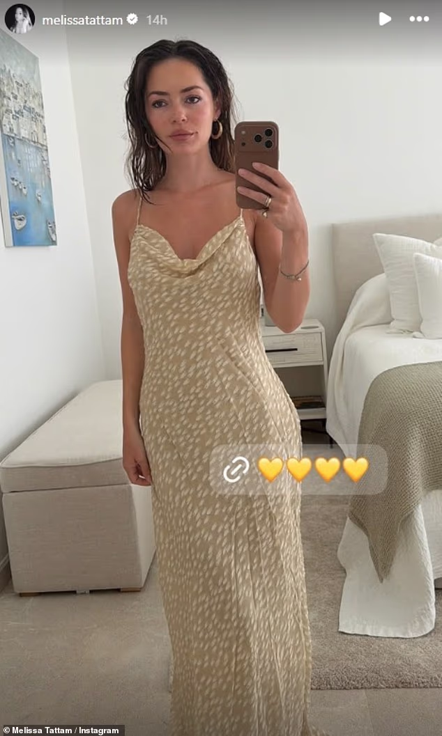 Kohorta Emily's Made In Chelseainih kolega doletjela je na proslavu. Melissa Tattum izgledala je glamurozno u uskoj haljini s uzorkom