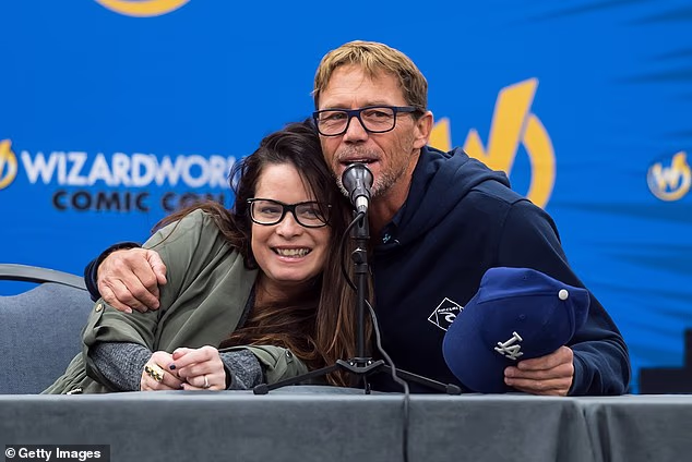 On vjeruje da bi svako buduće oživljavanje trebalo ponovno okupiti članove originalne postave prije nego što predstavi novu generaciju. (Na slici s kolegicom Holly Marie Combs)