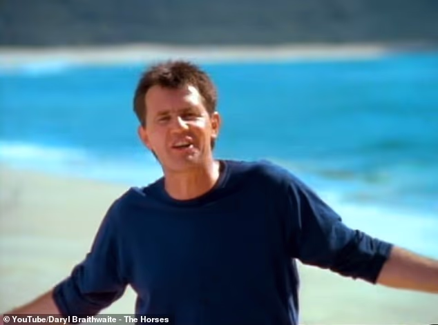 Godine 1991. postigao je veliki hit sa singlom The Horses, obradom pjesme Rickie-Lee Jonesa koja je prvi put snimljena 1989. Na slici u glazbenom videu