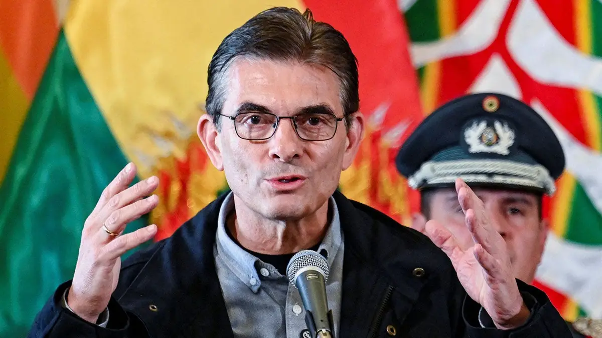 Predsjednik Bolivije Rodrigo Paz drži govor u La Pazu