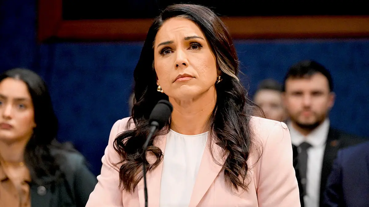 Tulsi Gabbard svjedoči tijekom saslušanja Predstavničkog odbora za obavještajne poslove.