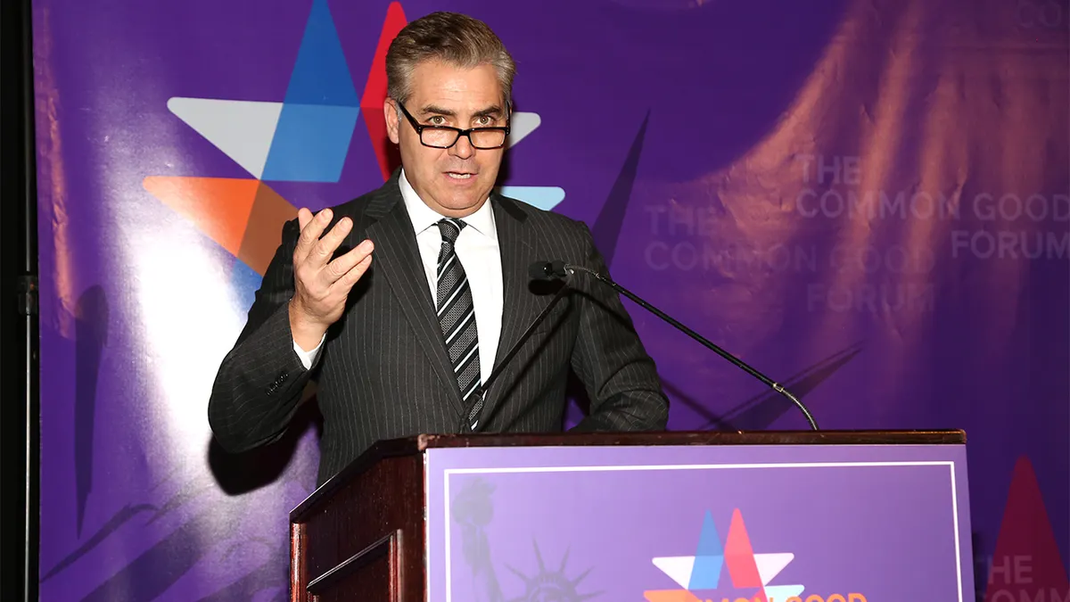 Jim Acosta govori na dodjeli nagrada The Common Good American Spirit u The Plazi u New Yorku.
