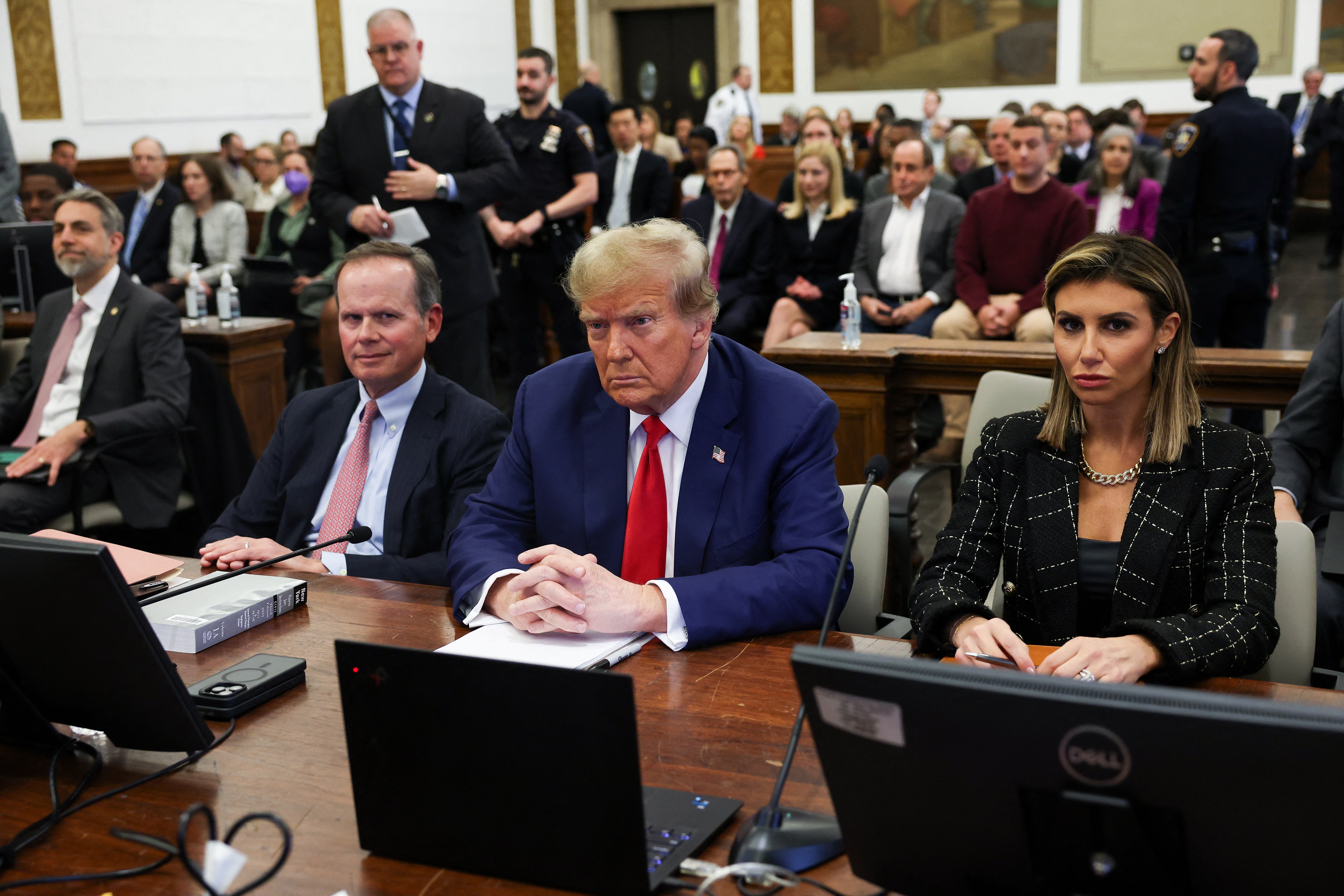 Trump je pokrenuo dugotrajnu tiradu protiv Engorona i slučaja protiv njega u svojim završnim riječima na suđenju zbog višegodišnje prijevare njegovog carstva nekretninama