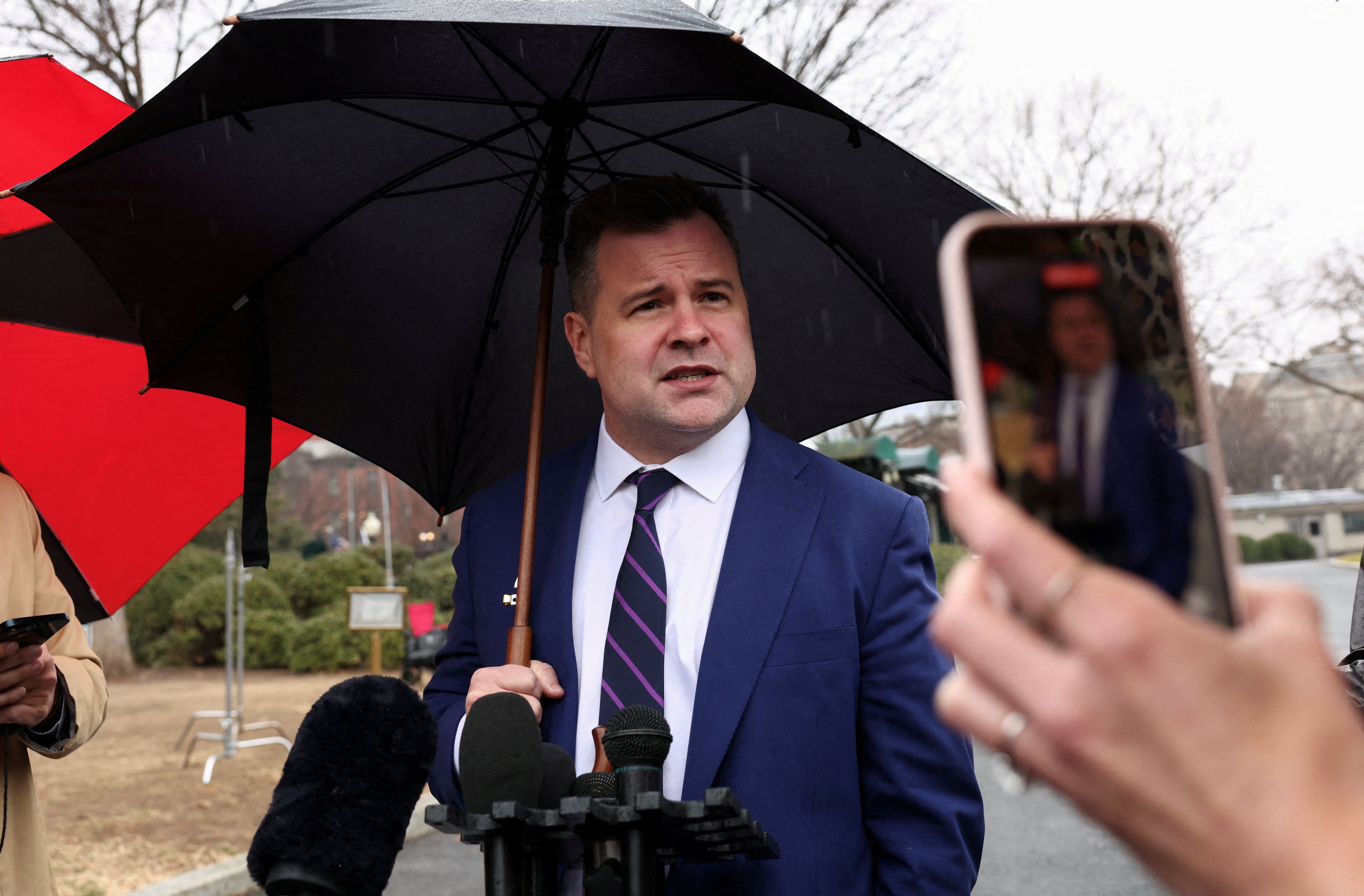 Bill Pulte pokazao je nepokolebljivu lojalnost Trumpu koristeći vladine stambene dokumente kako bi optužio predsjednikove političke neprijatelje za sudjelovanje u kriminalnom ponašanju