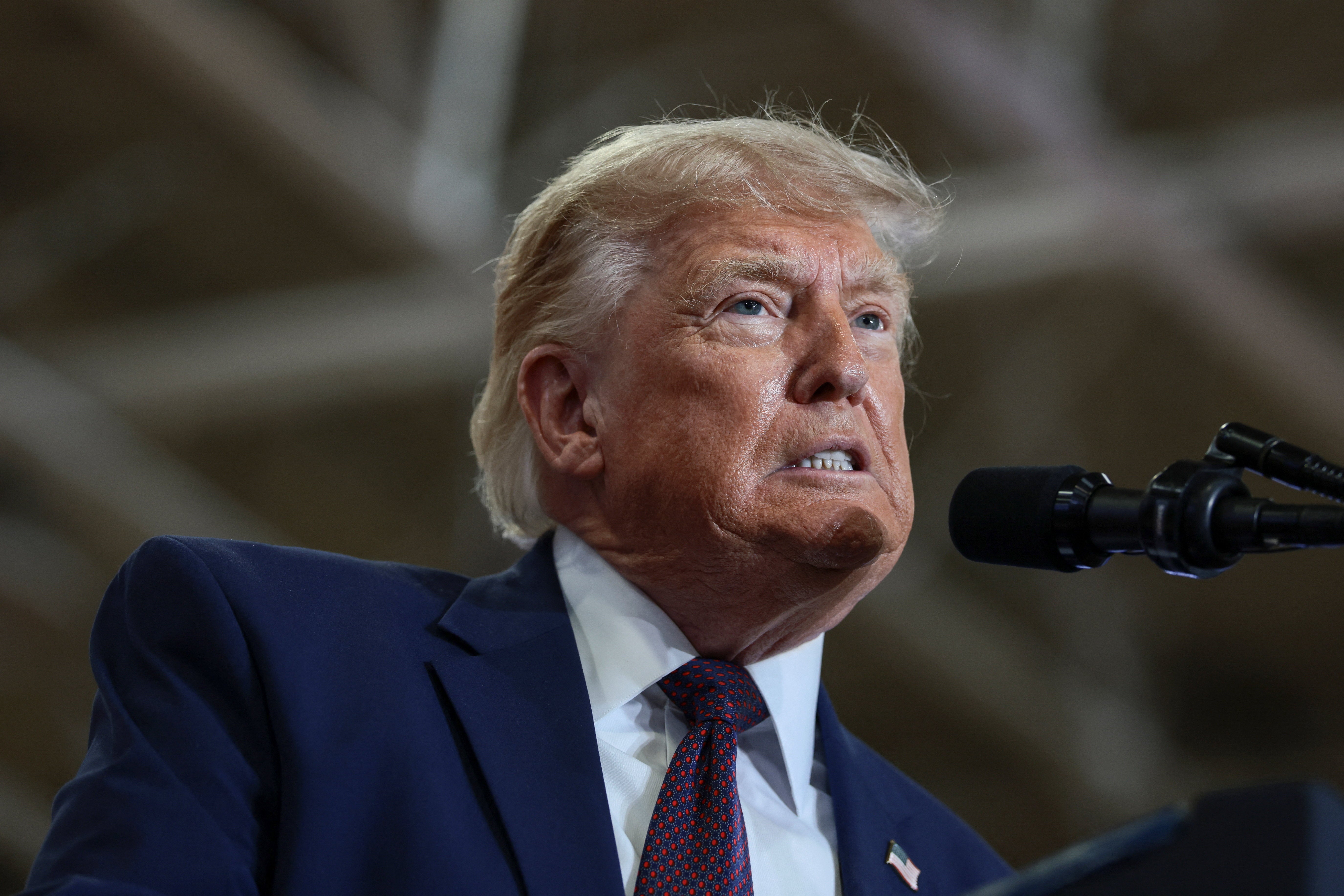 Bijela kuća niječe da je predsjednik Donald Trump bio stariji pacijent suočen s teškim zdravstvenim stanjem koji je navodno dobio rani pristup obećavajućem lijeku za mršavljenje