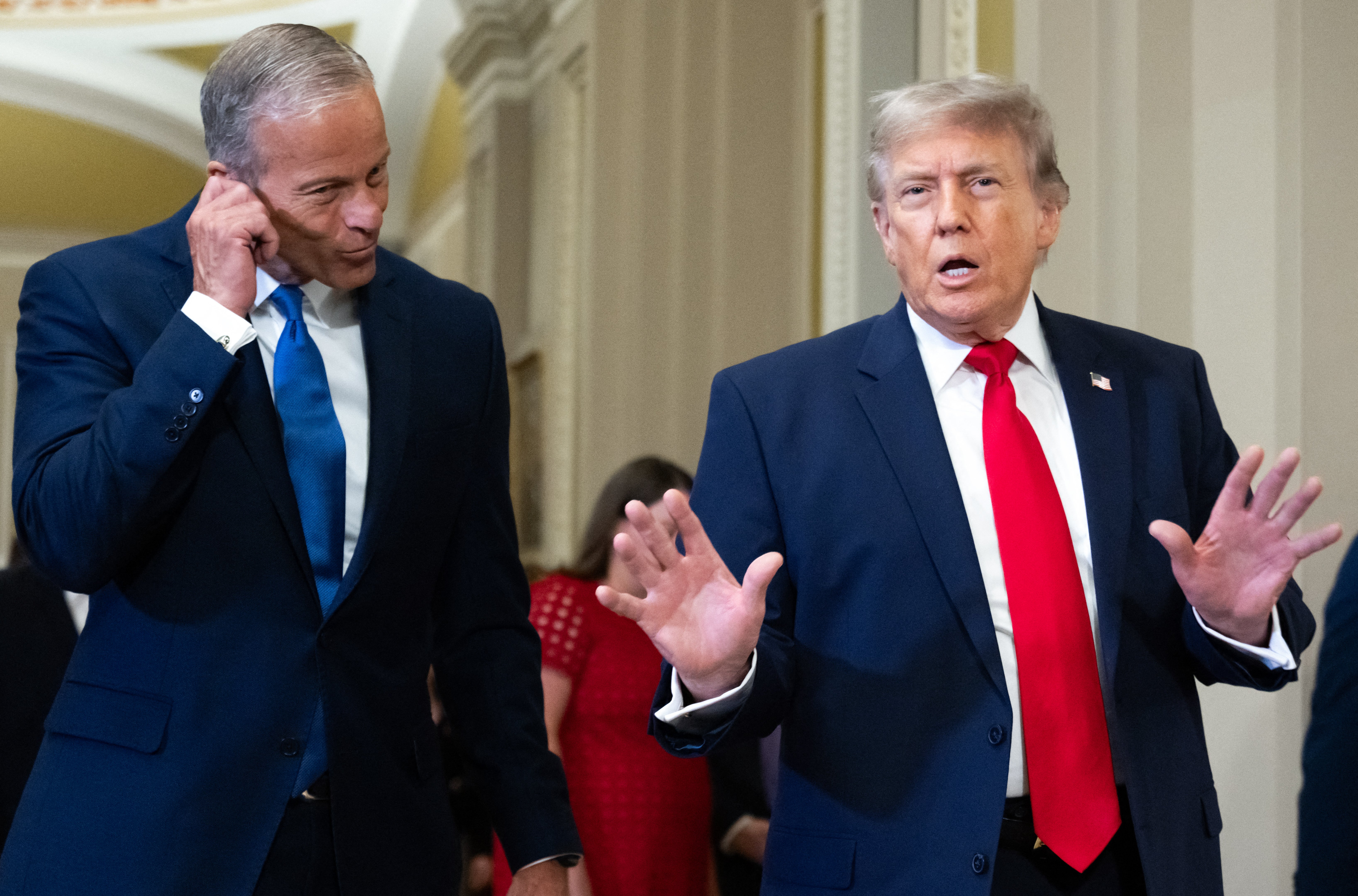 Predsjednik Donald Trump ubio je planove za potpisivanje Zakona o putu do stanovanja u 21. stoljeću u ime donošenja Zakona o SPAŠAVANJU Amerike, stavljajući čelnika većine u Senatu Johna Thunea (RS.D.) (L)