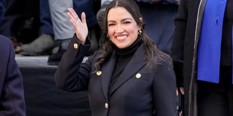 AOC odbija isključiti kandidaturu za Senat nakon progresivnih pobjeda na predizborima