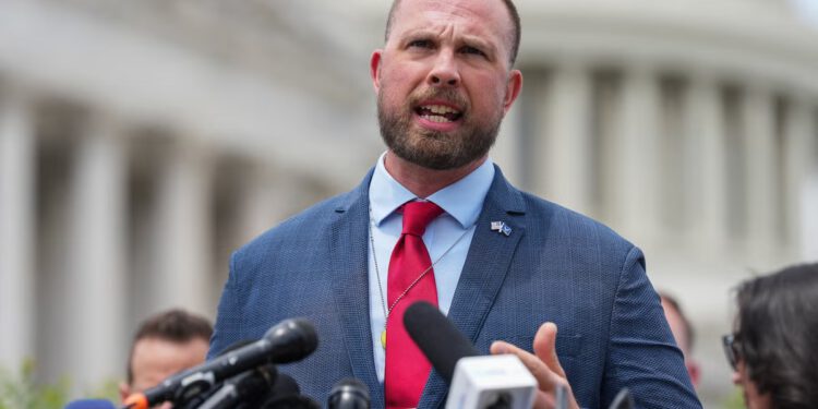 Američka vlada svjesna je nekoliko vrsta vanzemaljskog života, tvrde zviždači