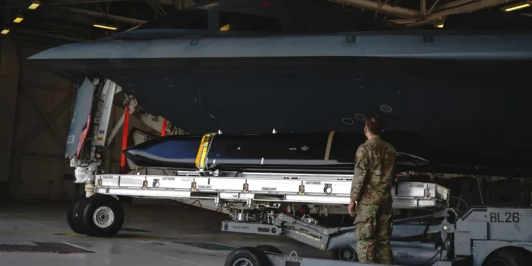 Američka vojska u Pacifiku lansirala ‘ubojicu brodova’ iz stealth bombardera