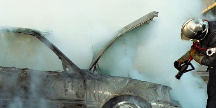Automobil potpuno izgorio kod Malačke, vatrogasci tijekom dana imali još nekoliko intervencija