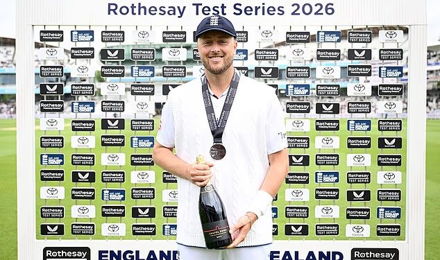 Ben Stokes hvali Ollieja Robinsona i debitanta Emilija Gaya nakon pobjede na Novom Zelandu – dok kapetan Engleske govori o razgovorima ‘iza kulisa’ koji su potaknuli Seamerov opoziv iz Sussexa