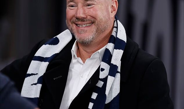 Bivši šef AFL-a Carltona, Luke Sayers, pobijedio je u novoj pravnoj bici sa suprugom oko skandala s d**k slikama