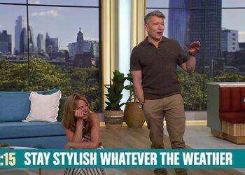 Cat Deeley eksplodira od smijeha i pada na koljena kad Ben Shephard ostane crven u licu zbog VRLO drske dosjetke modnog stručnjaka u emisiji This Morning