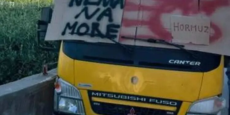DRAMA NA HVARU Autom blokirao susjede: “Nema na more”
