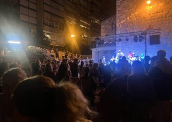 Dan kotara Trstenik okupio djecu, obitelji i ljude iz kvarta u večeri zajedništva i dobre zabave