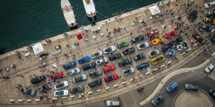 Danas stiže karavana superautomobila vrijedna milijune eura i brod Jamesa Bonda