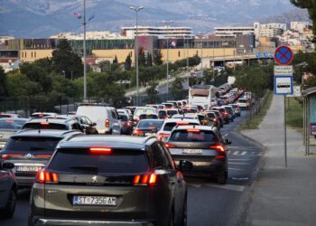 Di će svi ovi ljudi? U Splitu je prometni kaos