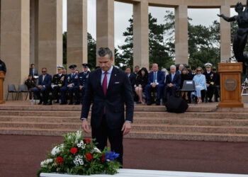 EU je možda ‘prekasno’ da zaustavi migracijsku ‘invaziju’ – Hegseth — RT World News