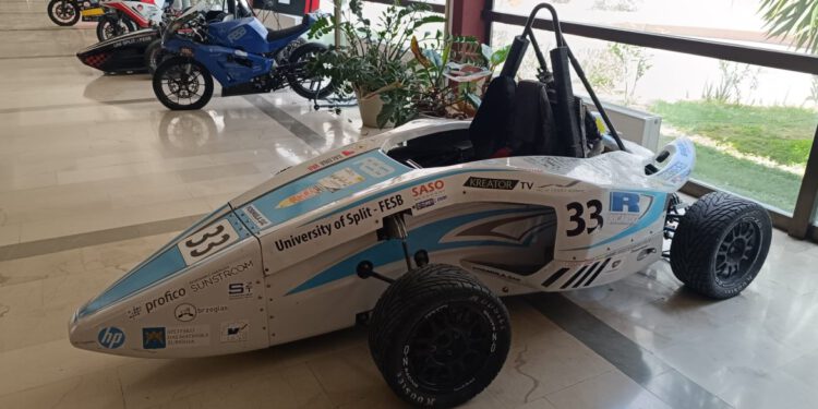 Električna formula iz garaže FESB-a: Ide 150 km/h i ubrzava do sto za manje od dvije i pol sekunde