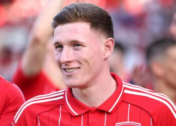 Elliot Anderson, 150 milijuna veznjak kojeg želi pola Premier lige