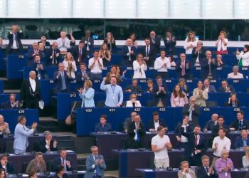 Europski parlament odobrio reviziju povratka migranata u EU uz kaotične povike