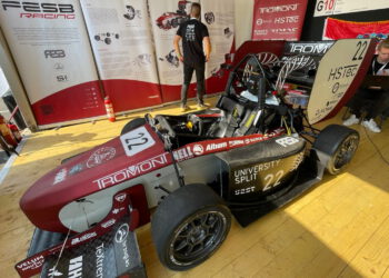 FESB-ov tim predstavio potpuno električni trkaći bolid