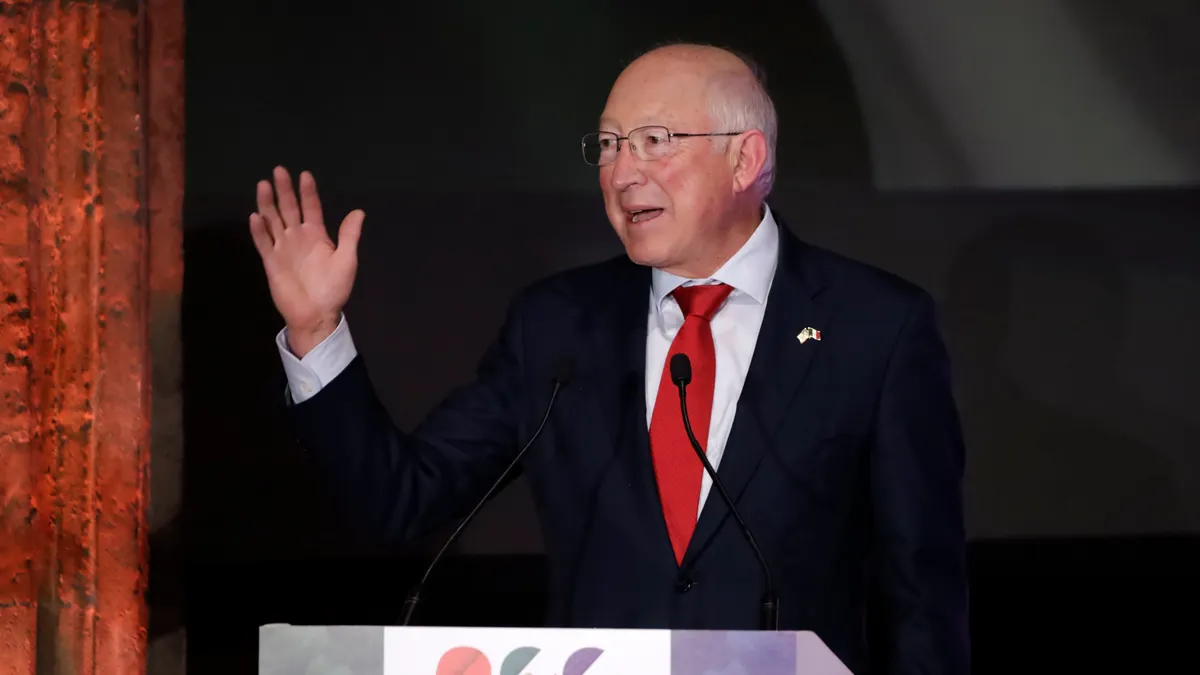 Događaj u Meksiku 2023. uključuje bivšeg američkog veleposlanika Kena Salazara