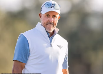 Golf zvijezda Phil Mickelson uzvratio je na tvrdnje o seksualnom nedoličnom ponašanju i otkrio ‘dokaze’ koji će opovrgnuti ‘lažne glasine’