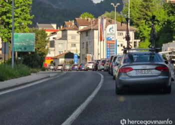 Gužva na cesti Konjic – Jablanica, ali i na određenom dijelu graničnih prijelaza