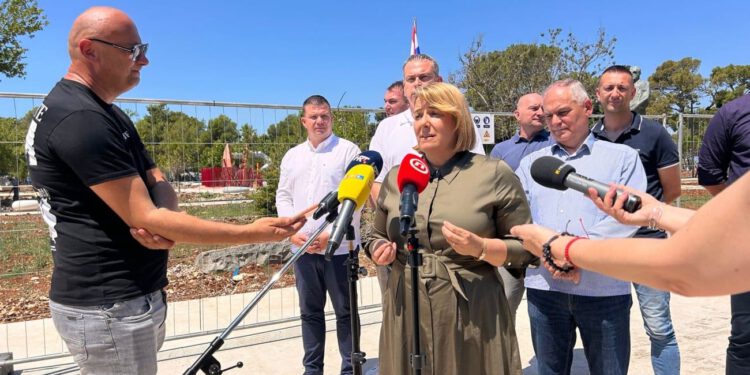 HDZ SDŽ iz Makarske poručio SDP-u: “Građani pamte djela, a ne putujuće predstave”