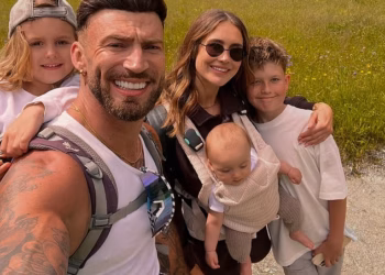 Jake Quickenden kaže da se ‘odvojio’ od supruge Sophie Church i da je njihov brak postao ‘teško funkcionirati’ jer je otkrio da su se potajno razišli ‘prije nekoliko mjeseci’