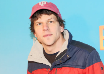 Jesse Eisenberg odbio je Social Reckoning jer ima problema s Markom Zuckergbergom, kaže Aaron Sorkin