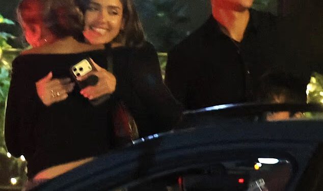 Jessica Alba, 45, dokazuje koliko je ozbiljna u vezi s igračkom Dannyjem Ramirezom, 33, uključivši ga u VRLO posebnu obiteljsku prekretnicu